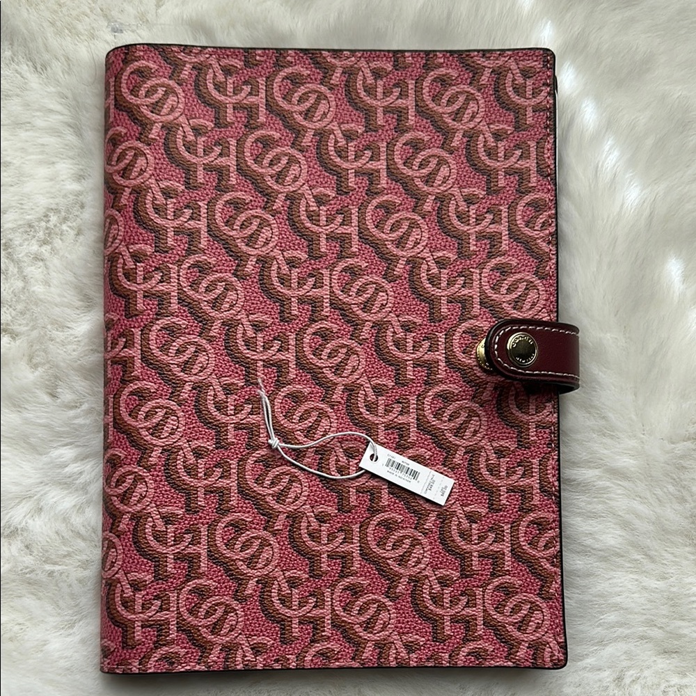 Coach note book